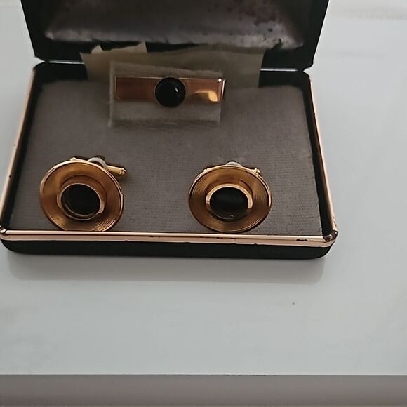 Vintage Men's 1960s Gold Plated Cufflinks & Tie Pin Black - Picture 12 of 16